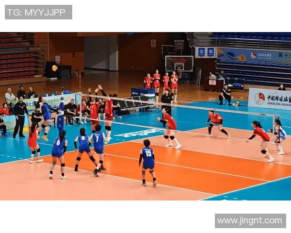 重庆排球队以80分领跑邀请赛积分榜展现强劲实力和团队合作精神