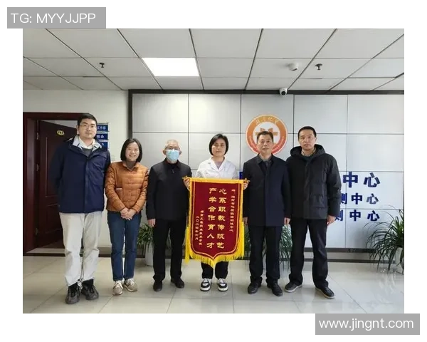 上海足球队在锦标赛中的团队协作表现分析与评价