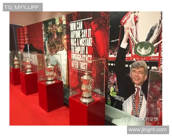 足球明星海报贴膜让你的房间瞬间变身为球场氛围的最佳选择